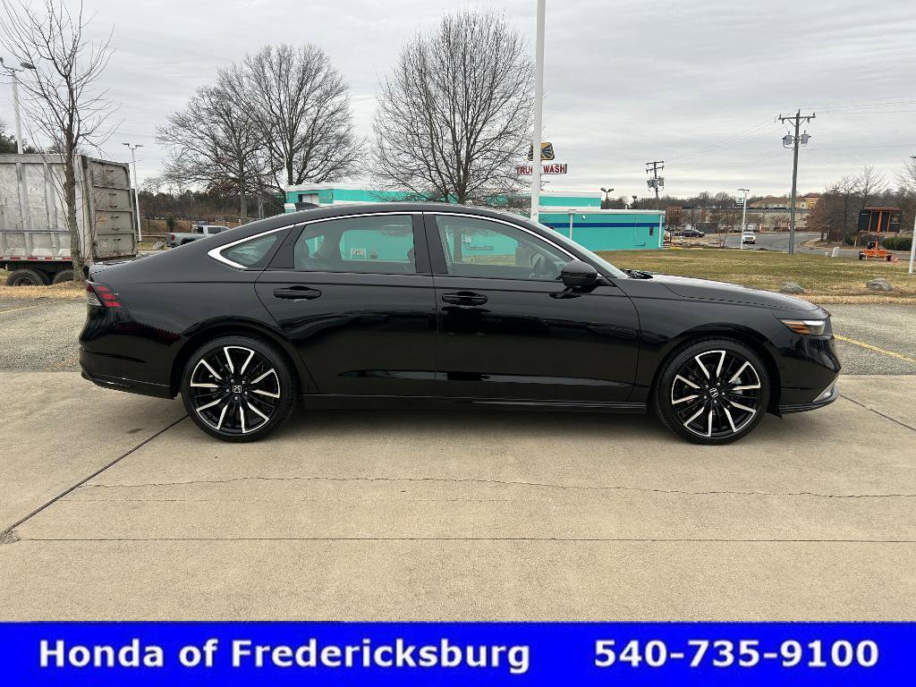 Certified 2025 Honda Accord Touring image 7