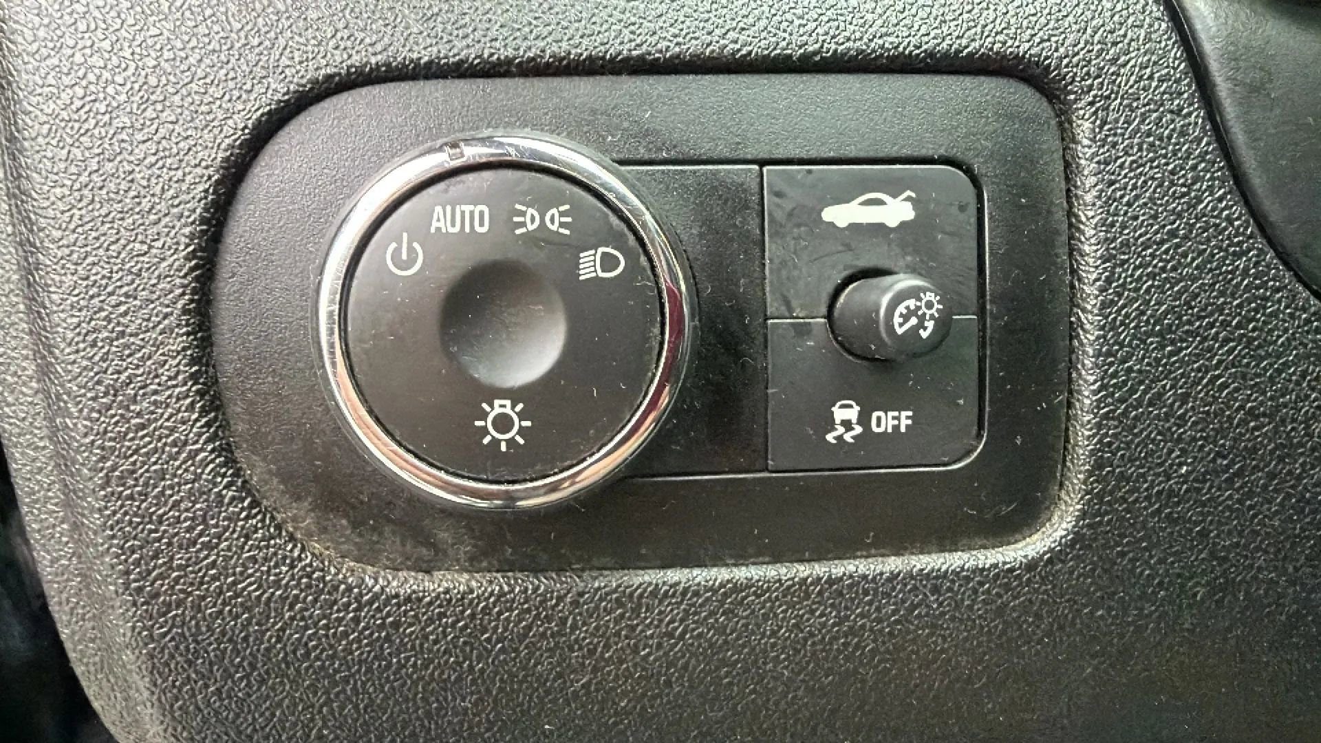 Used 2015 Chevrolet Impala Limited LS image 18