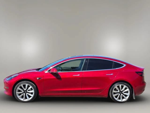 Used 2018 Tesla Model 3 Long Range RWD image 8