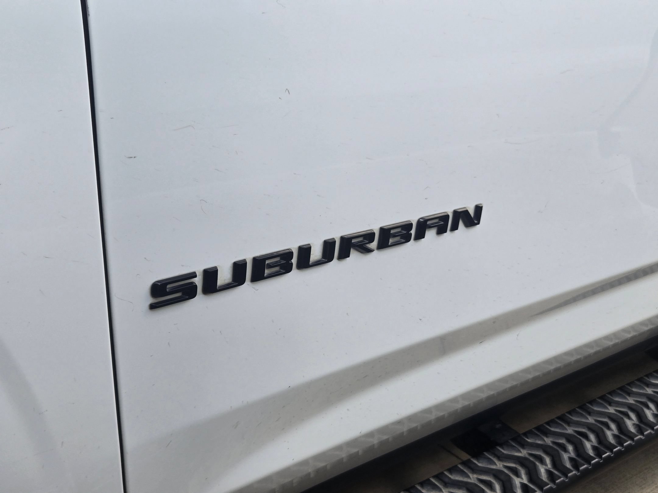 Certified 2022 Chevrolet Suburban Z71 w/ Z71 Off-Road Package AWD/4WD image 5
