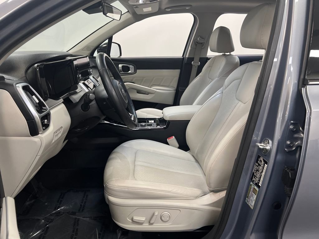 Used 2021 Kia Sorento SX image 11