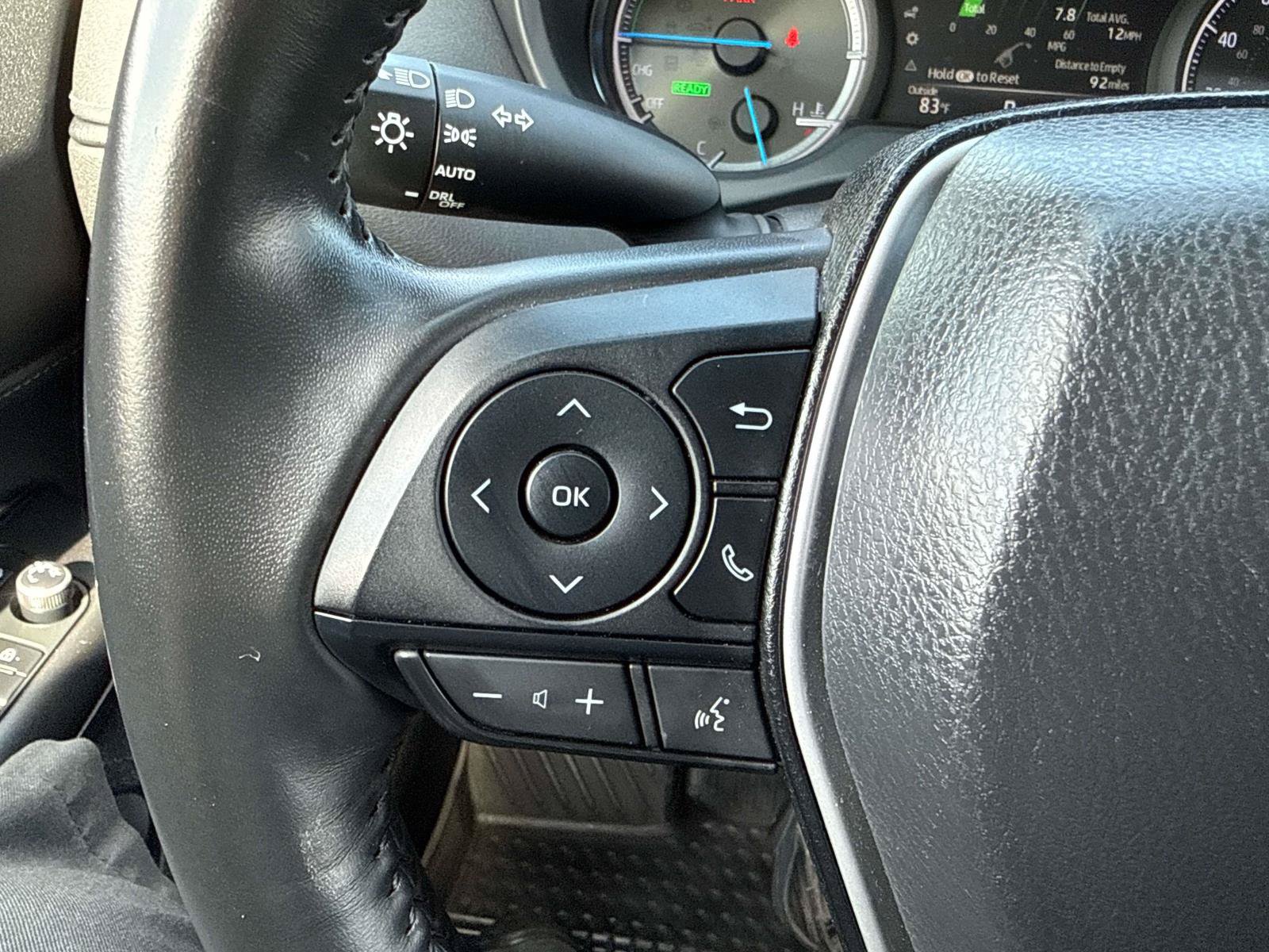 Used 2024 Toyota Venza LE AWD/4WD image 24