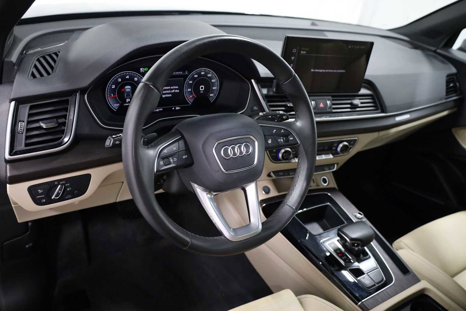 Used 2023 Audi Q5 2.0T Premium Plus w/ Premium Plus Package image 4