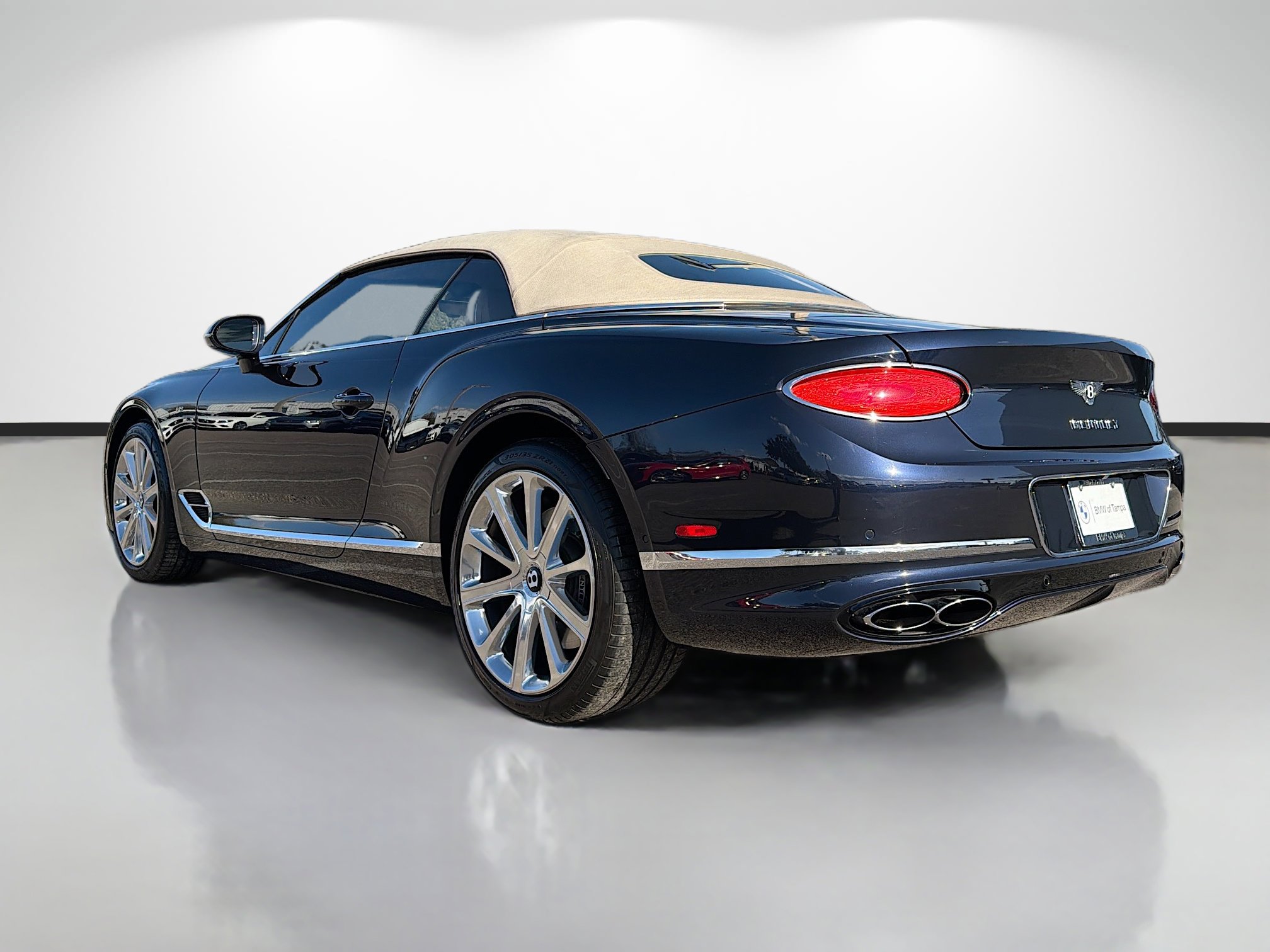 Used 2021 Bentley Continental GT image 5