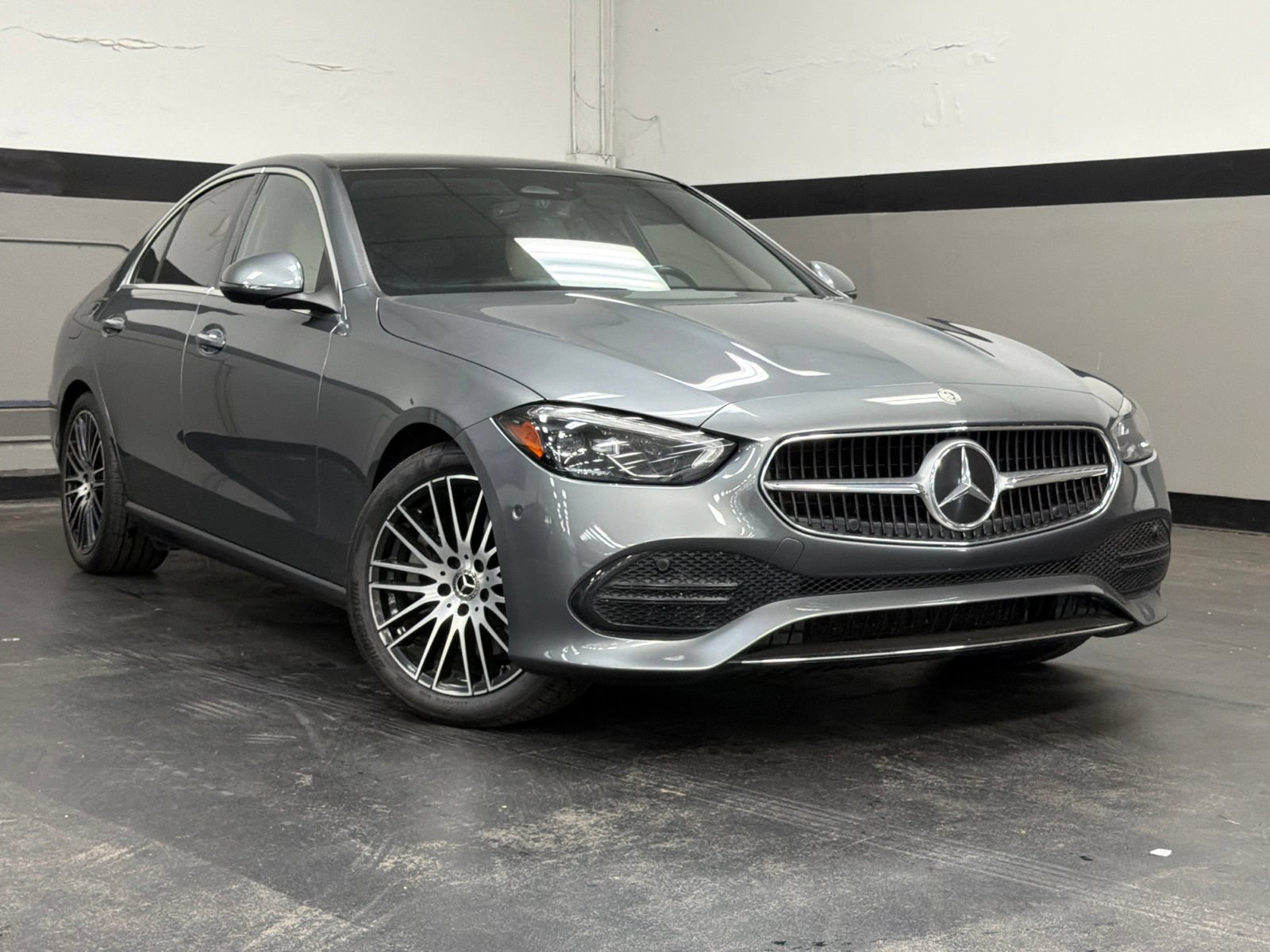 Used 2022 Mercedes-Benz C 300 Sedan image 2