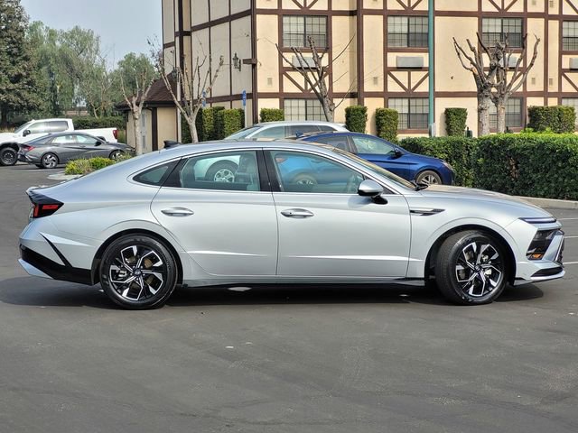 Used 2025 Hyundai Sonata SEL image 4