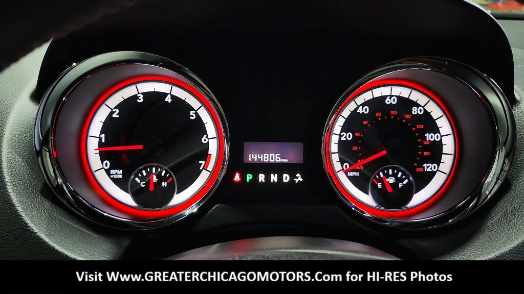 Used 2015 Dodge Grand Caravan SXT w/ Blacktop Package FWD image 30