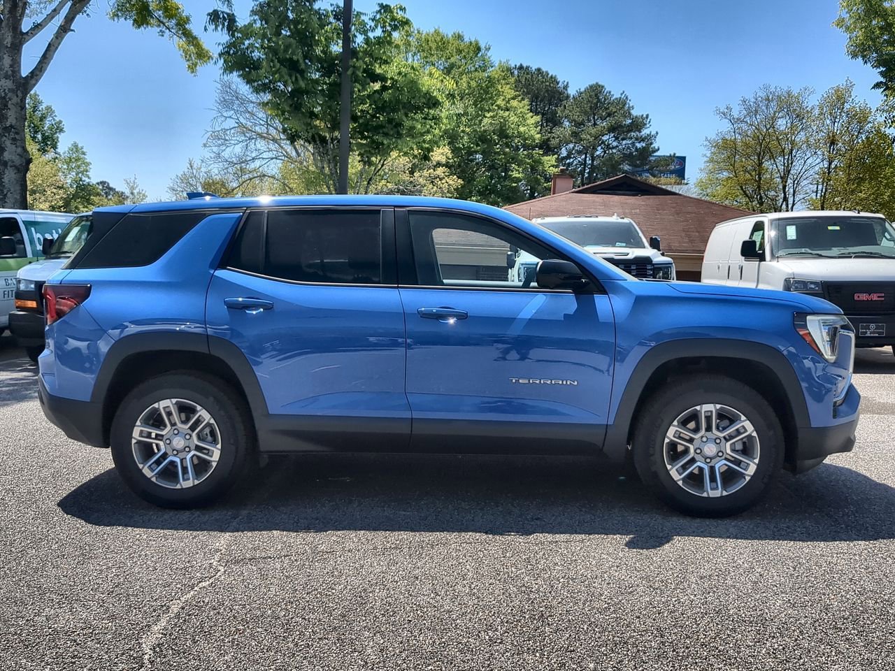 Used 2026 GMC Terrain Elevation w/ Technology Package II image 3