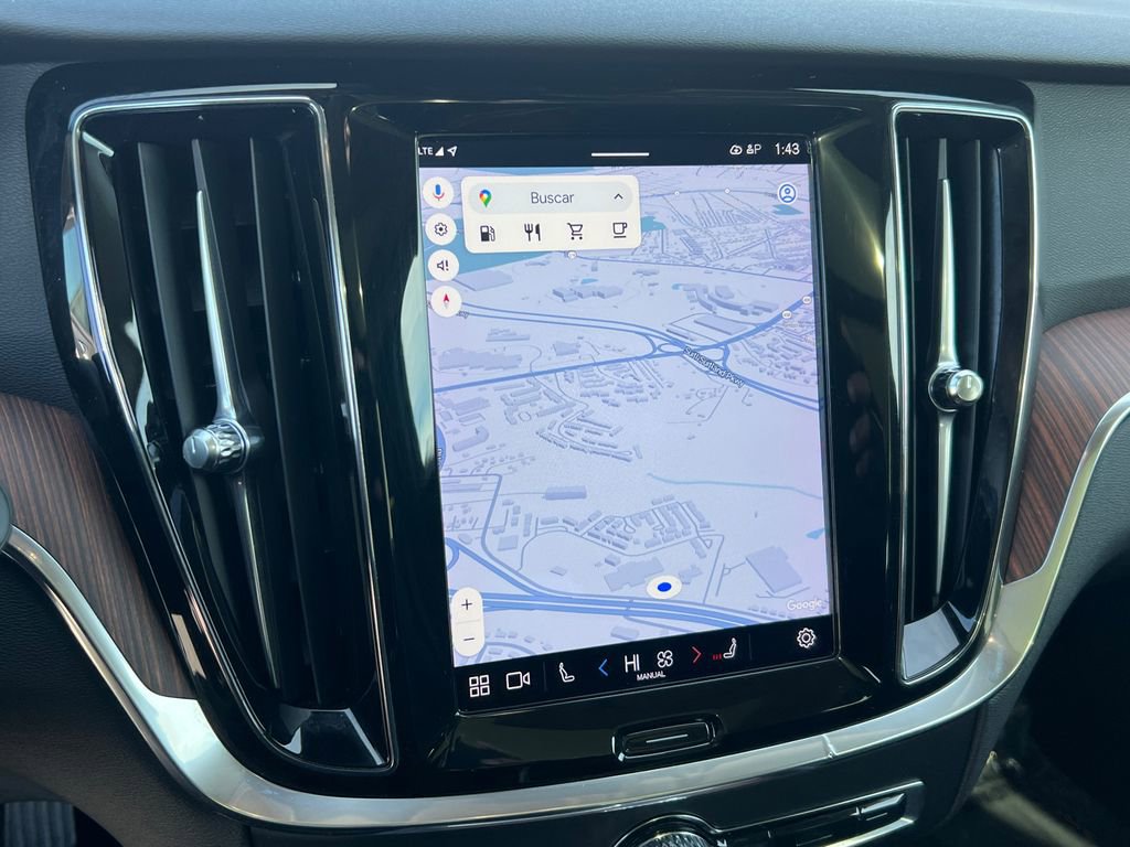 Used 2024 Volvo V60 B5 Cross Country Plus image 24