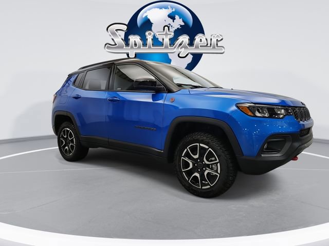 New 2026 Jeep Compass Trailhawk image 3