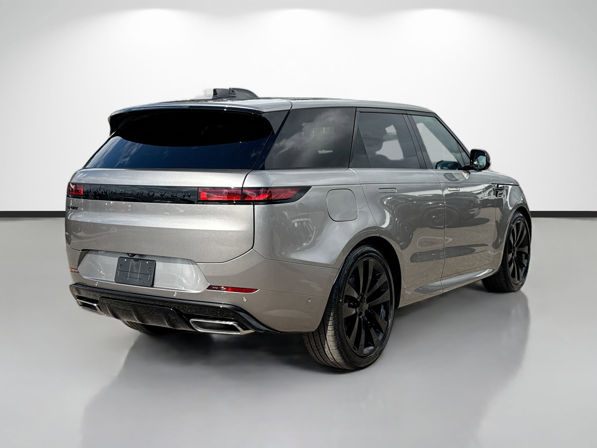 New 2026 Land Rover Range Rover Sport Dynamic SE image 5