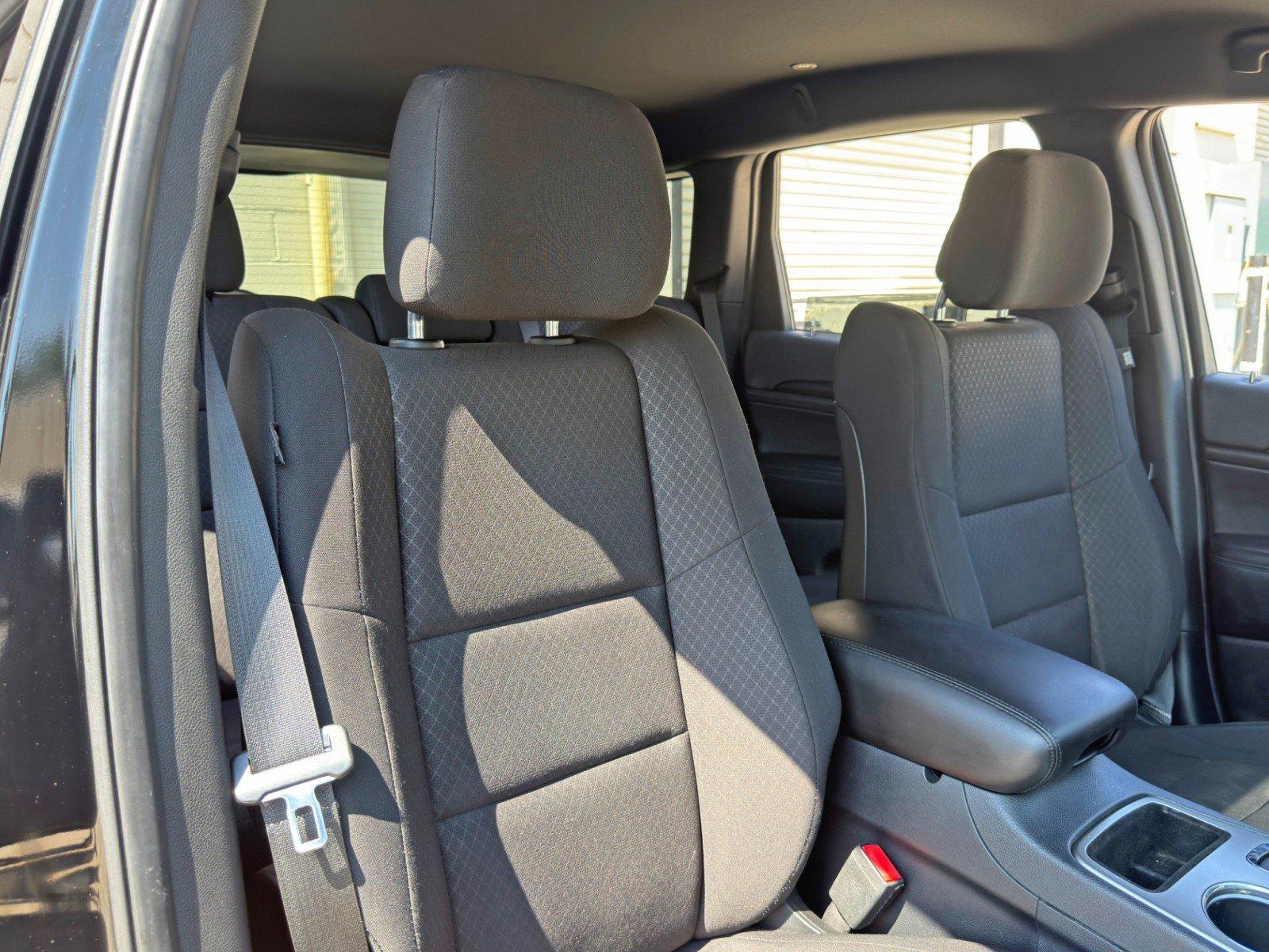 Used 2019 Jeep Grand Cherokee Laredo w/ 18" Wheel & 8.4" Radio Group AWD/4WD image 34