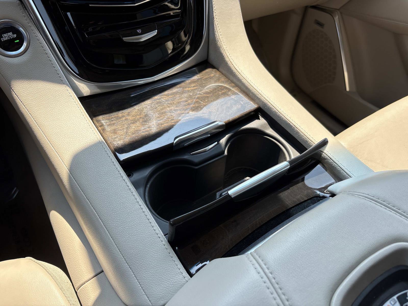 Used 2018 Cadillac Escalade Premium Luxury image 27