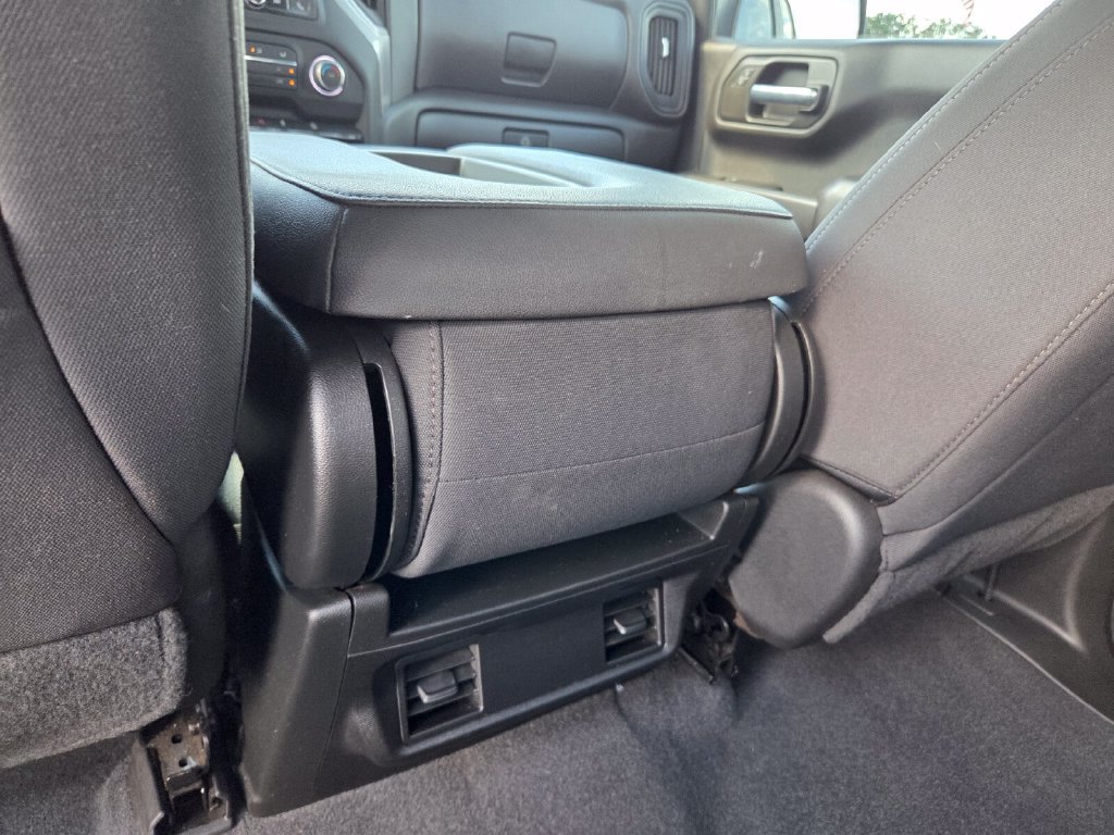 Used 2022 Chevrolet Silverado 1500 Custom Trail Boss w/ LPO, Dark Essentials Package AWD/4WD image 8