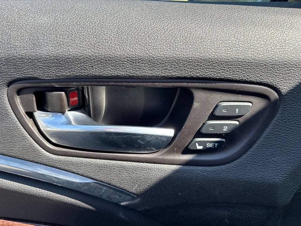 Used 2017 Acura MDX w/ Technology Package FWD image 22