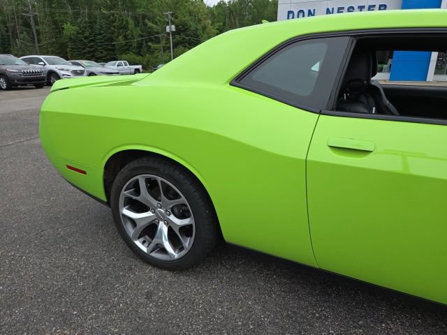 Used 2015 Dodge Challenger R/T Plus RWD image 24