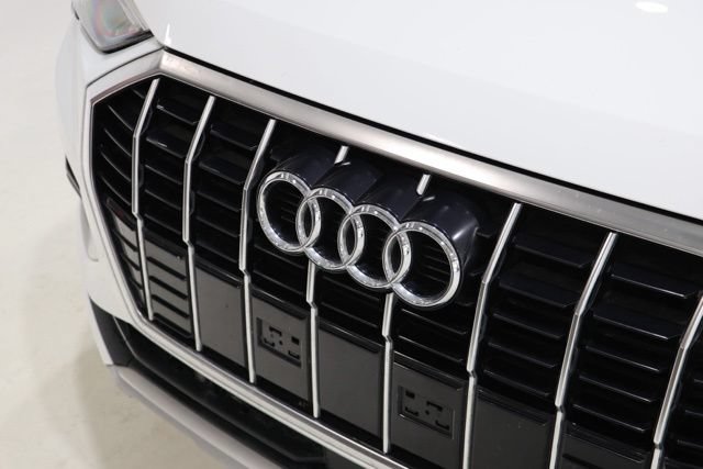 Used 2020 Audi Q3 2.0T Premium AWD/4WD image 12