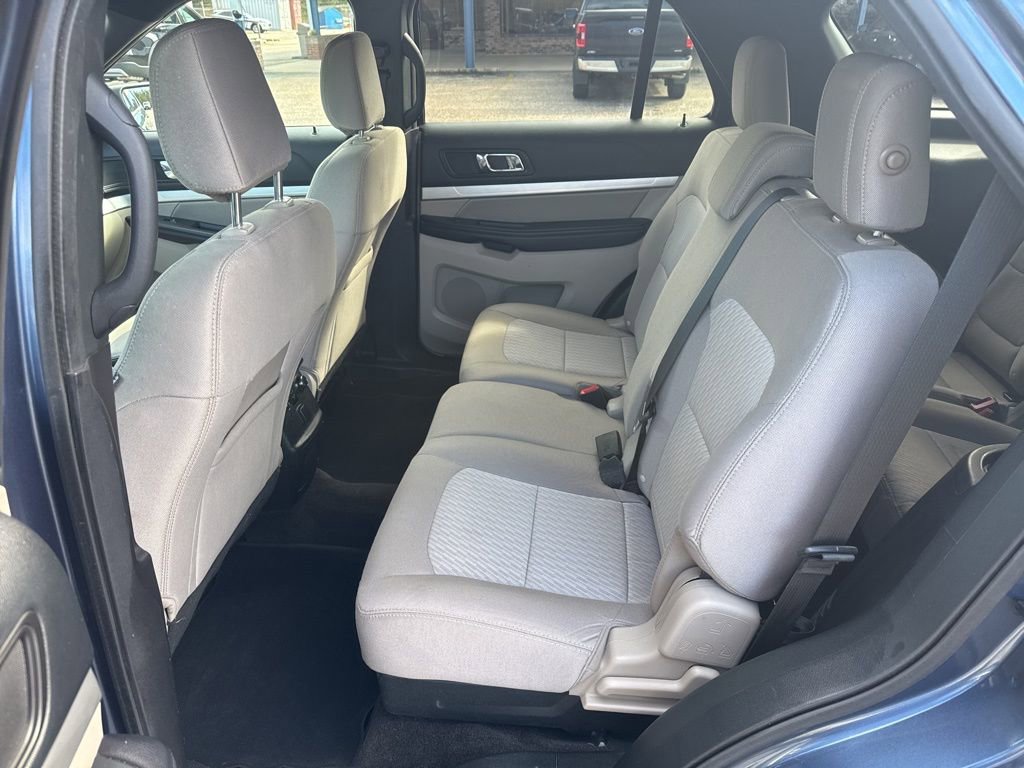 Used 2018 Ford Explorer FWD image 11