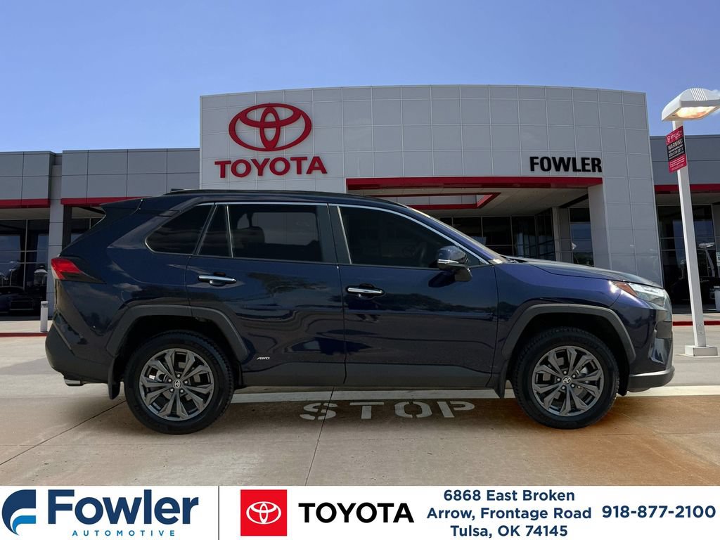 Used 2023 Toyota RAV4 Limited AWD/4WD image 7