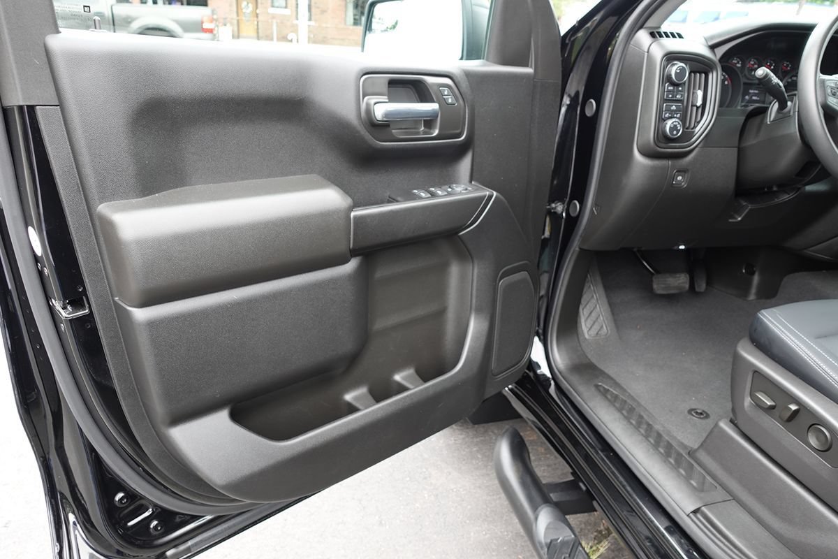 Used 2024 Chevrolet Silverado 1500 Custom AWD/4WD image 14