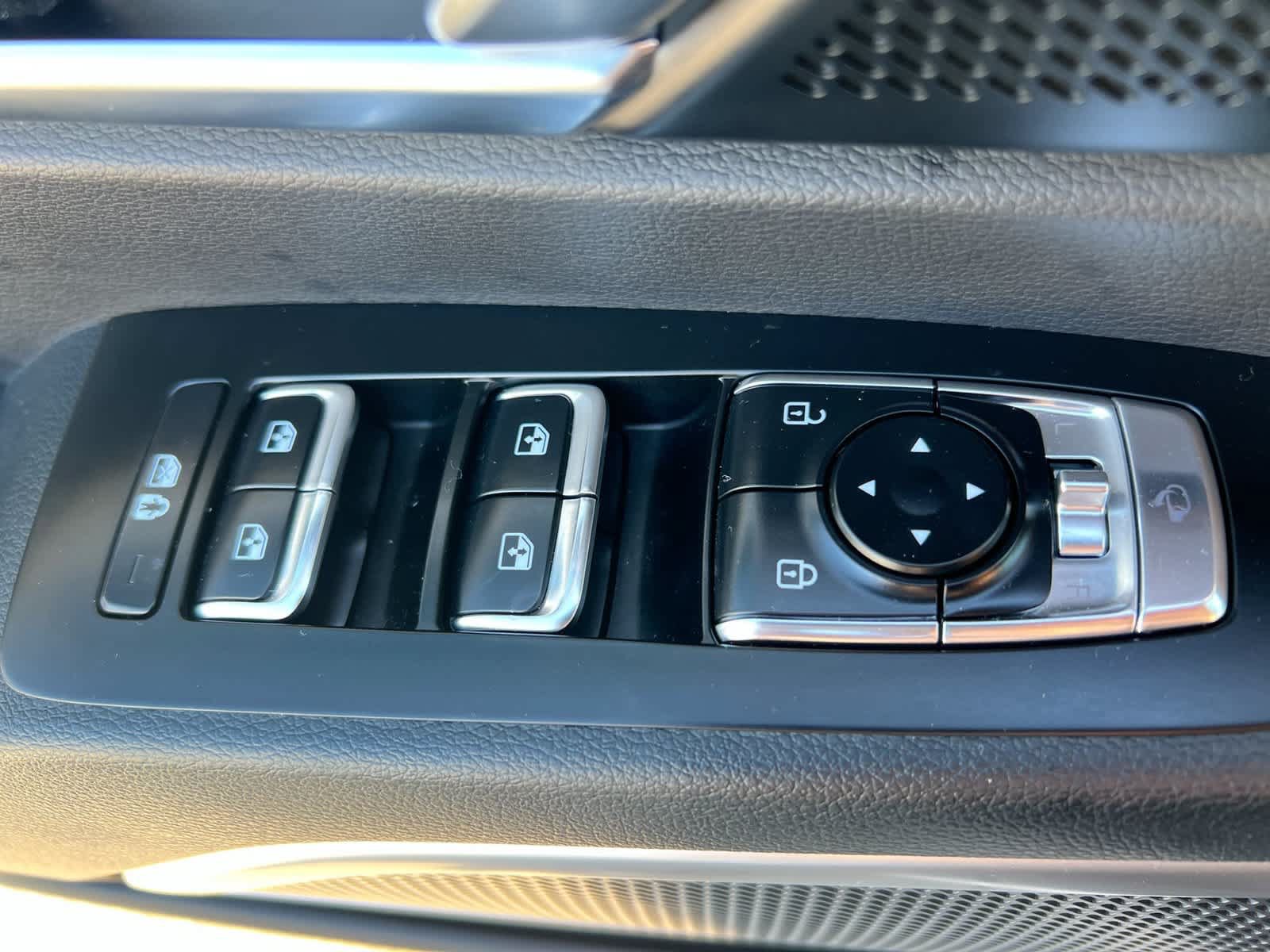 Used 2025 Kia Telluride EX FWD image 24
