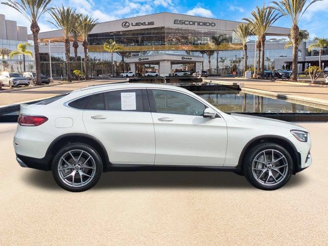 Used 2023 Mercedes-Benz GLC 300 4MATIC Coupe image 4