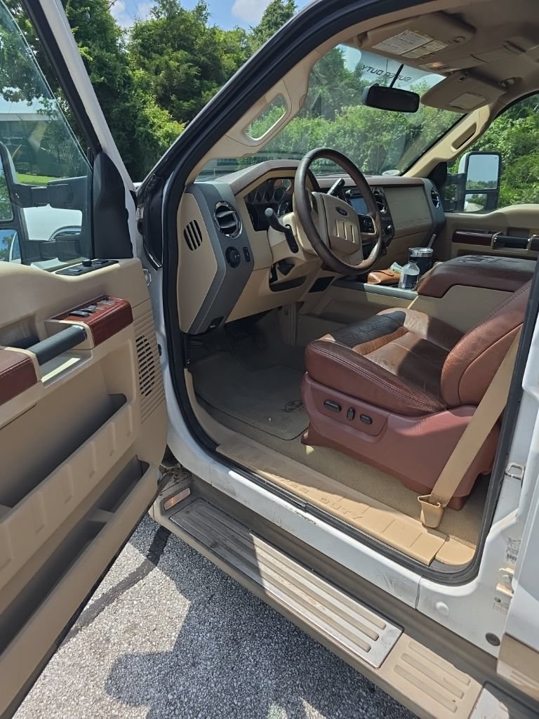 Used 2011 Ford F350 King Ranch RWD image 3