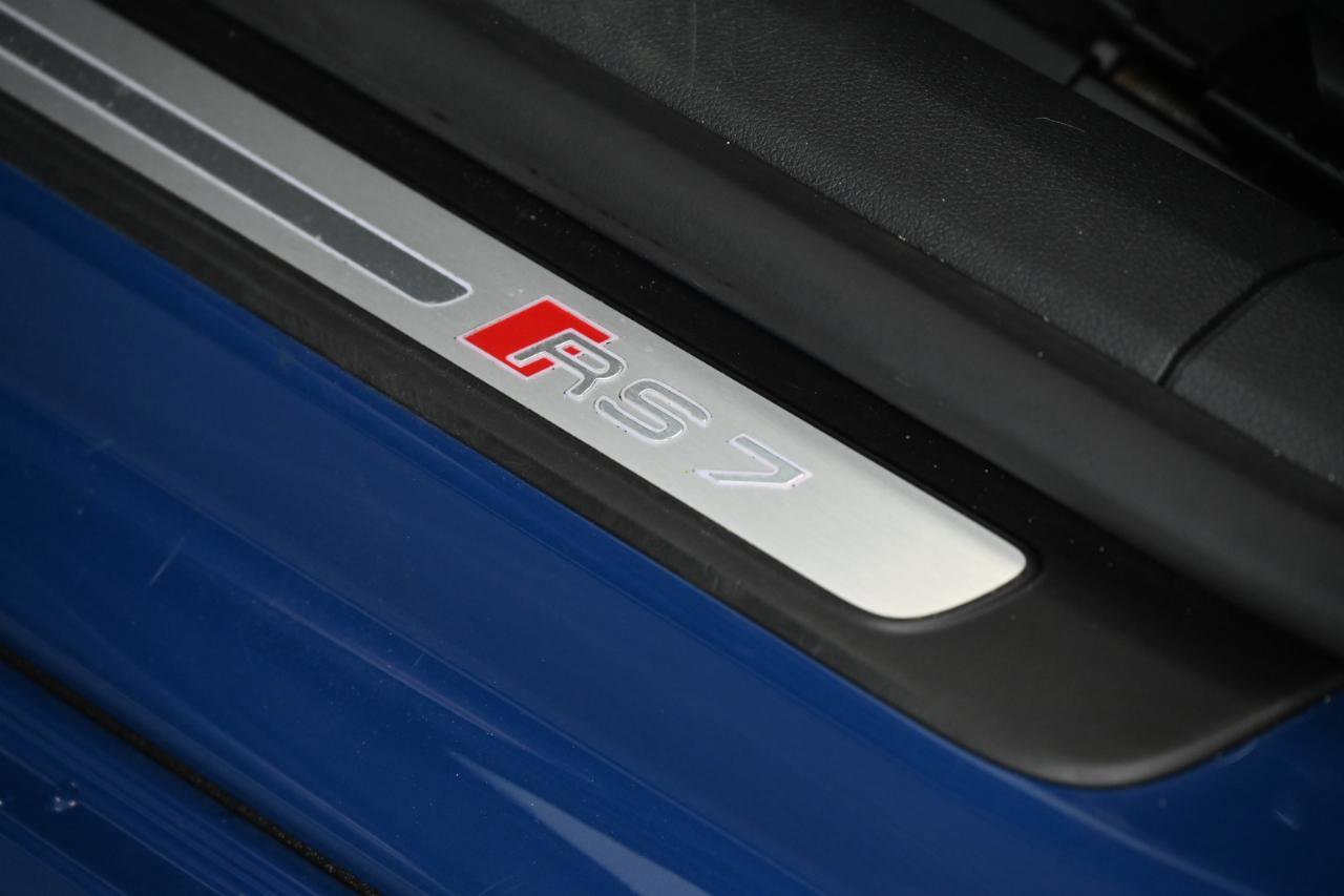Used 2018 Audi RS 7 Performance AWD/4WD image 19