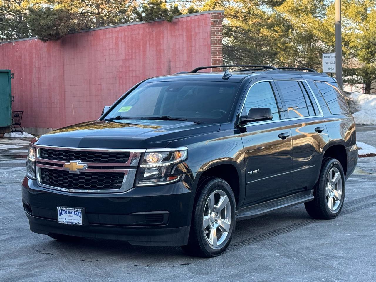 Used 2017 Chevrolet Tahoe LS w/ All-Season Package image 3