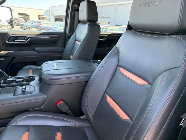 Used 2025 GMC Sierra 2500 AT4 w/ AT4 Premium Plus Package AWD/4WD image 19
