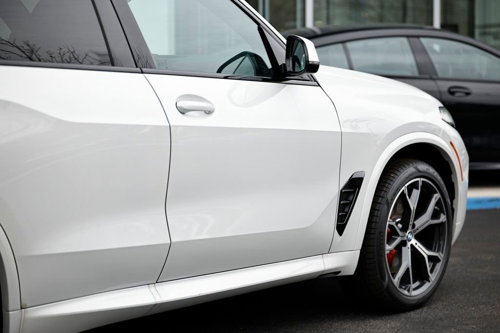 New 2026 BMW X5 sDrive40i w/ M Sport Package image 8