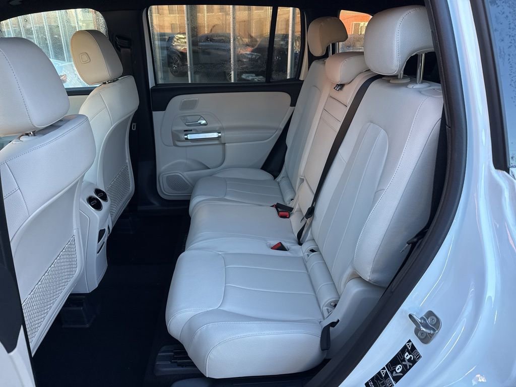 New 2026 Mercedes-Benz GLB 250 4MATIC image 18