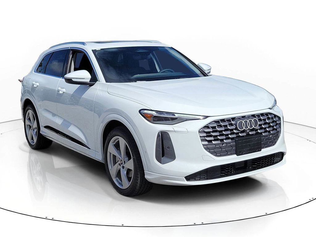 New 2025 Audi Q5 Prestige image 1