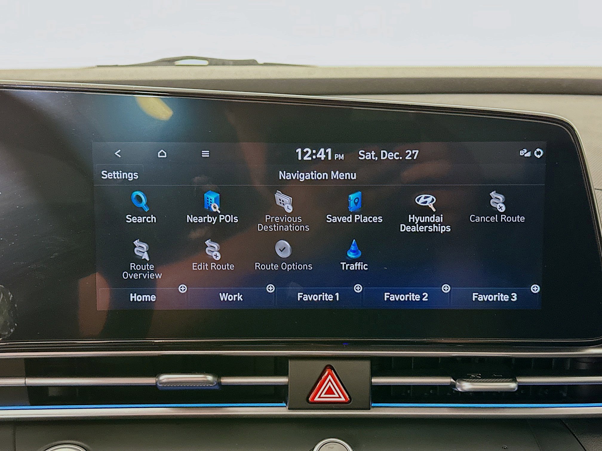 Used 2023 Hyundai Elantra Limited w/ Cargo Package image 22