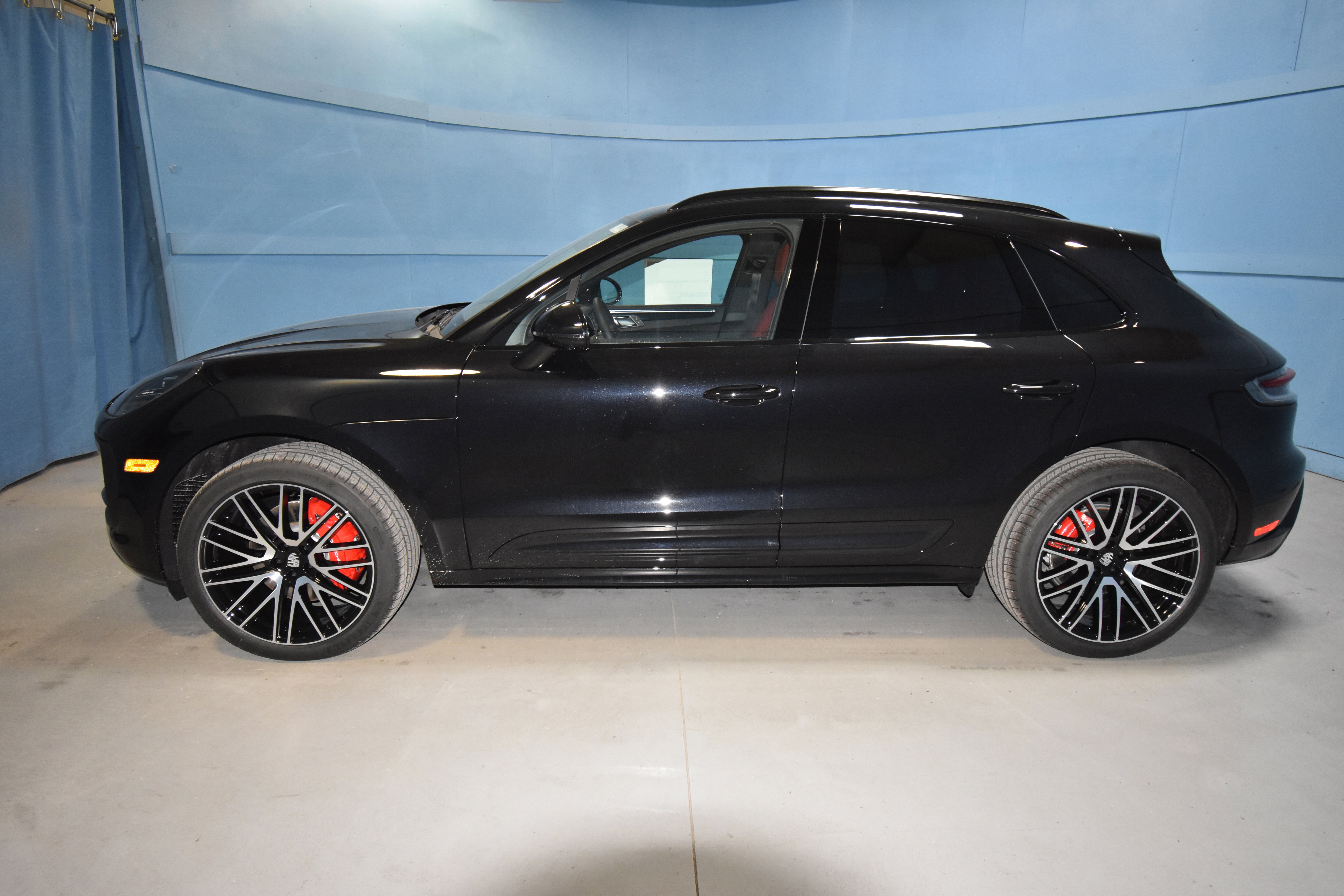 New 2026 Porsche Macan S image 2