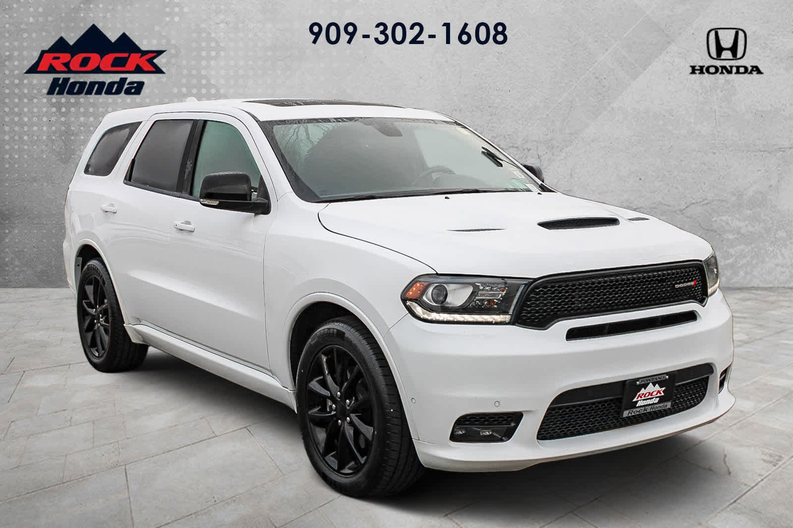 Used 2018 Dodge Durango R/T w/ Blacktop Package image 3