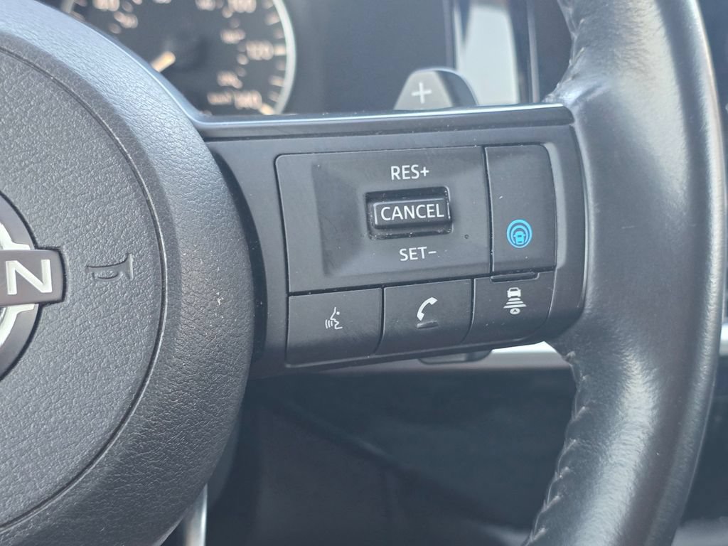 Used 2024 Nissan Pathfinder SV FWD image 36