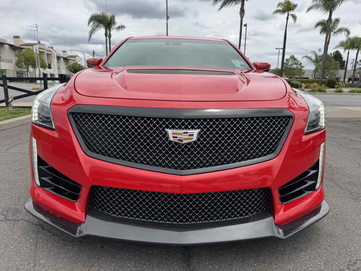 Used 2019 Cadillac CTS V w/ Carbon Fiber Package RWD image 12