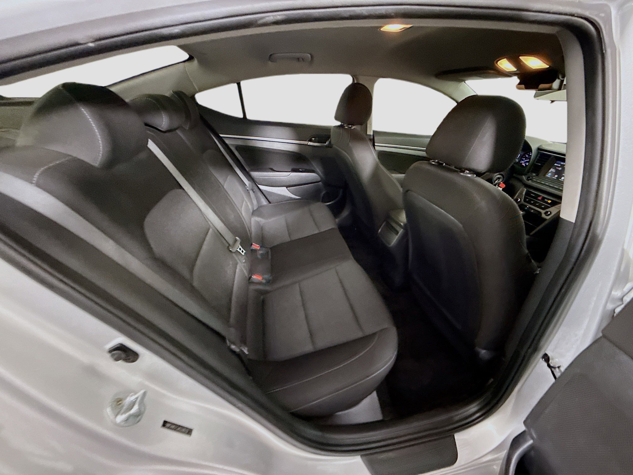 Used 2018 Hyundai Elantra SEL image 26