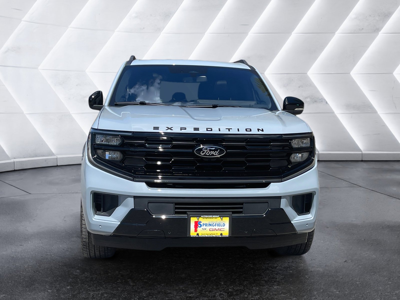 Used 2025 Ford Expedition Platinum w/ Stealth Performance Package AWD/4WD image 9