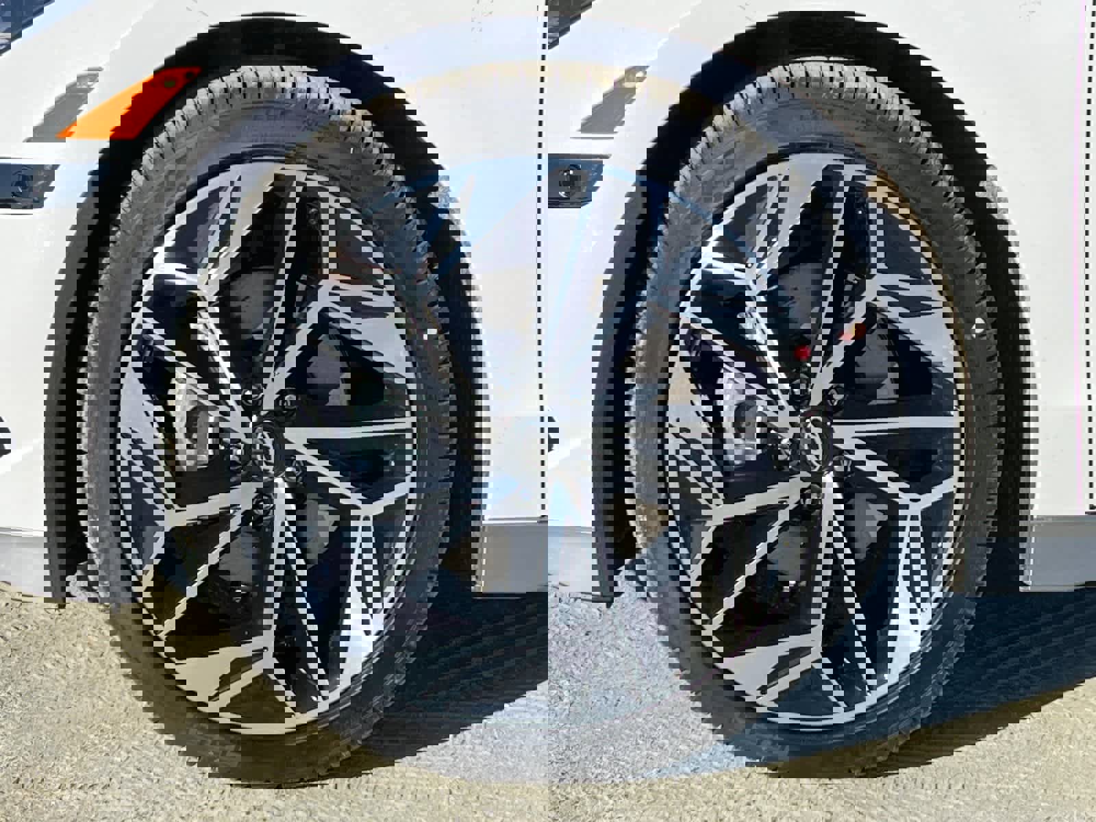 New 2025 Hyundai Ioniq 6 Limited image 25