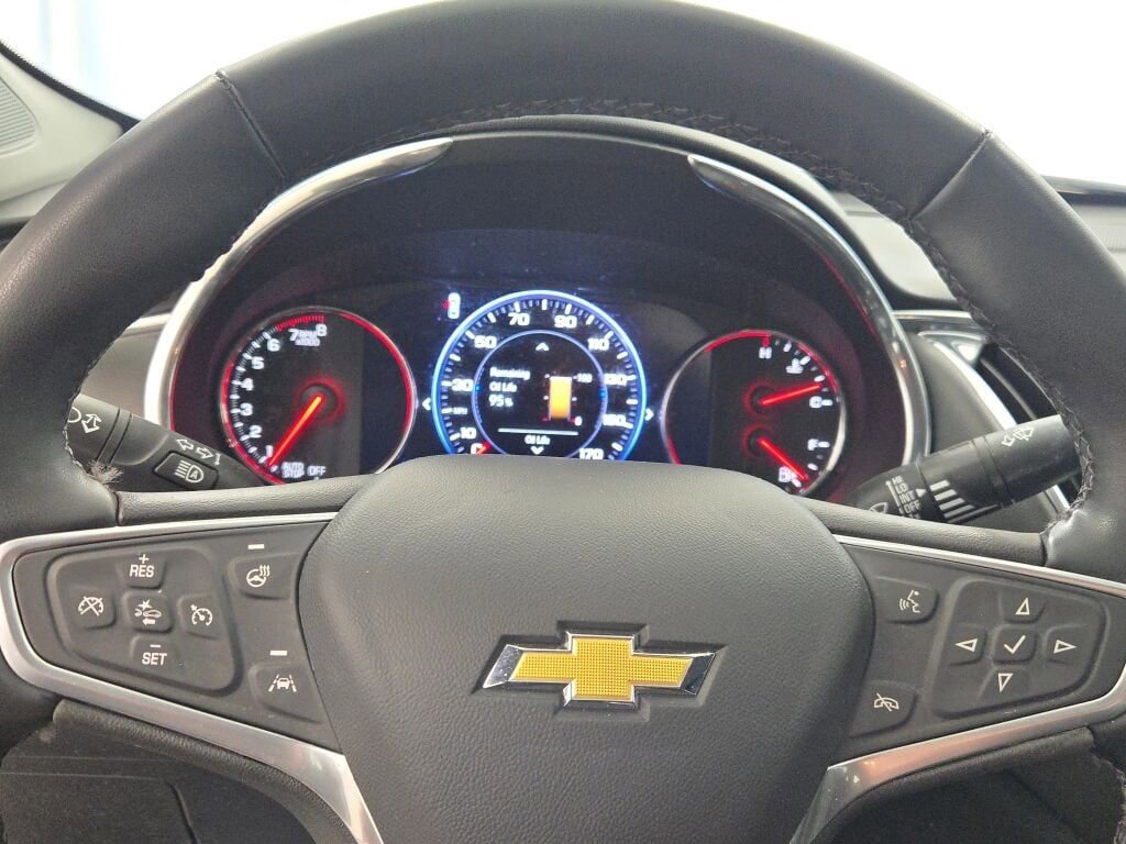 Used 2023 Chevrolet Malibu LT FWD image 33