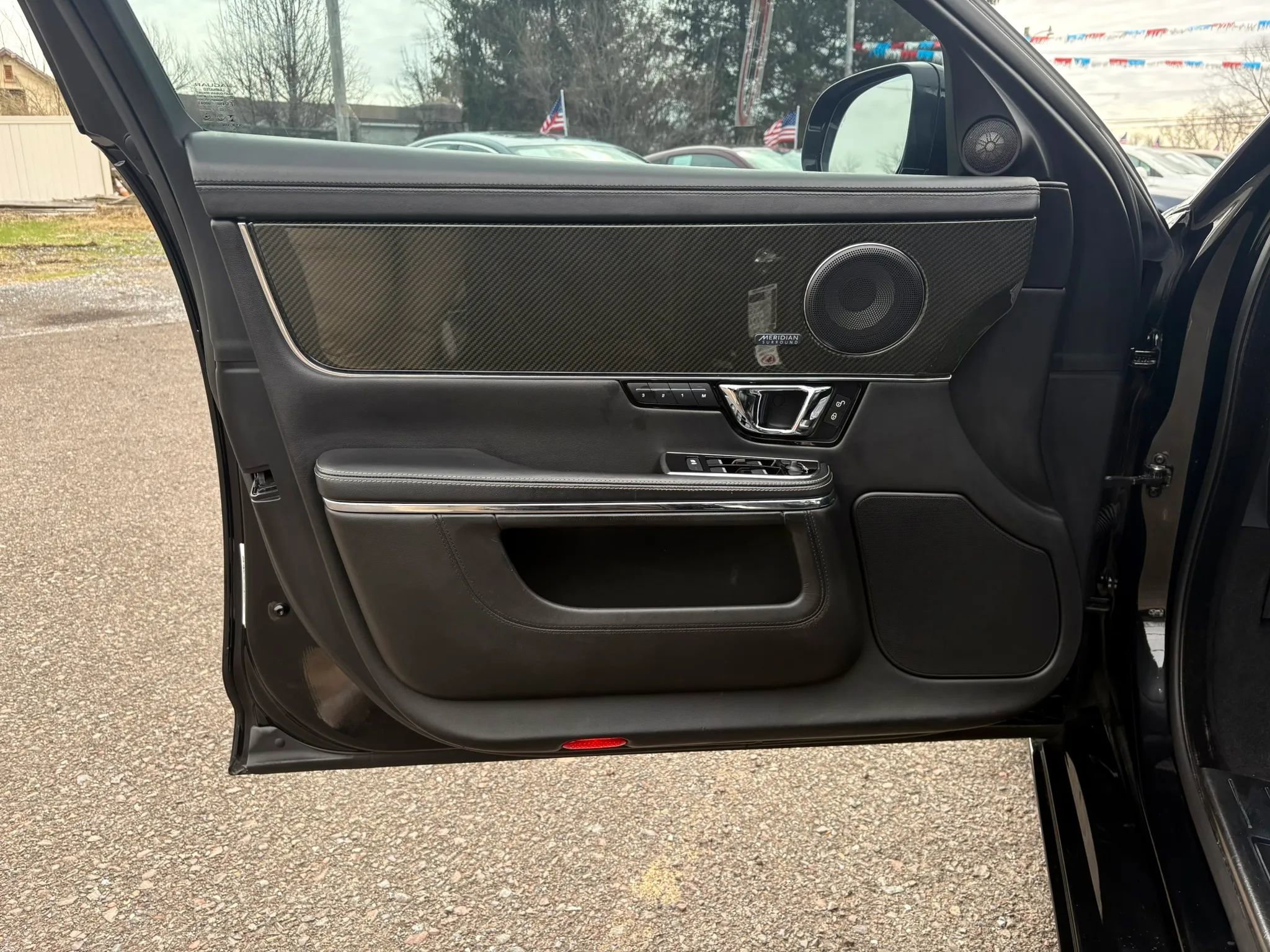 Used 2015 Jaguar XJ Supercharged image 11