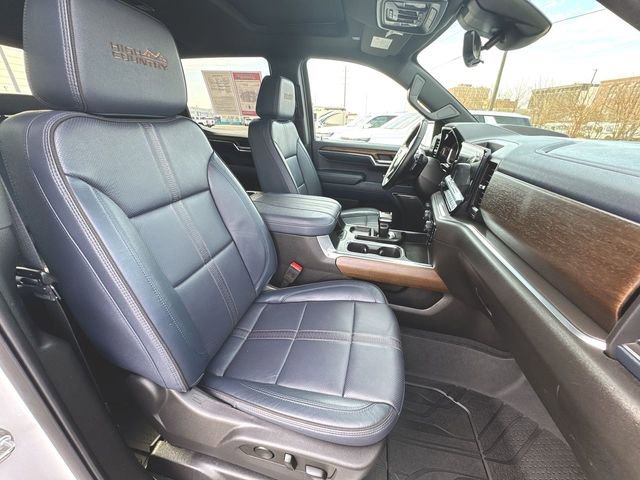 Used 2024 Chevrolet Silverado 1500 High Country w/ High Country Premium Package AWD/4WD image 29