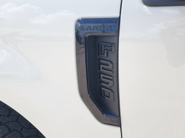 Used 2022 Ford F250 Lariat w/ Black Appearance Package AWD/4WD image 8
