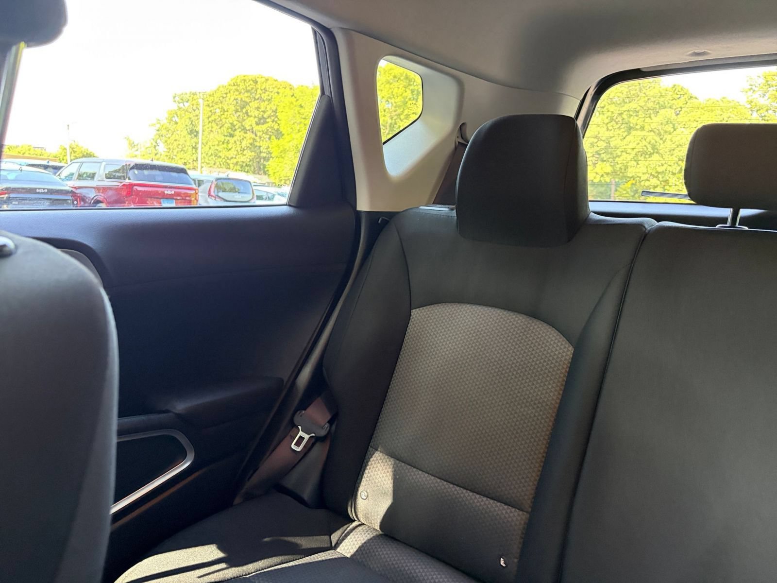 Used 2025 Kia Soul LX w/ LX Technology Package FWD image 37