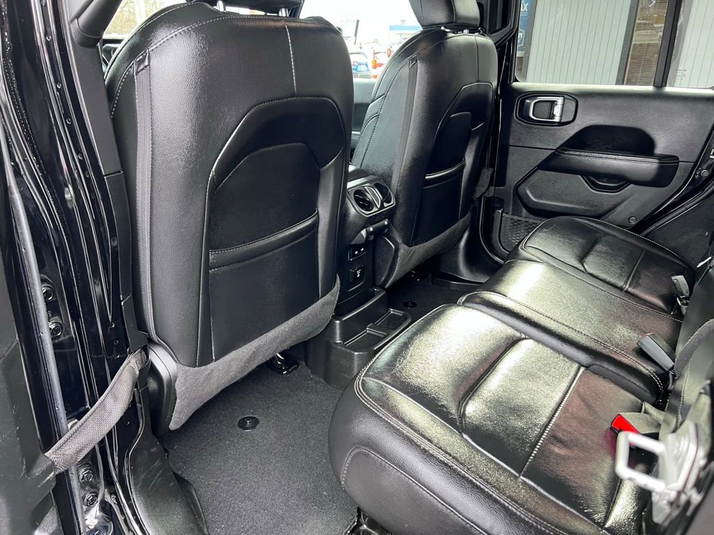 Used 2023 Jeep Wrangler Sahara w/ Cold Weather Group image 16