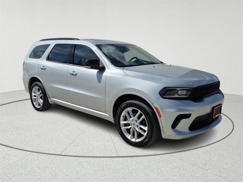 Used 2024 Dodge Durango GT image 3