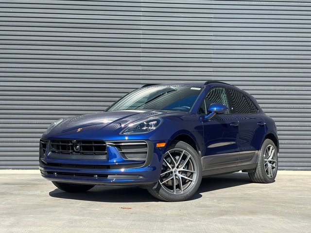 Certified 2025 Porsche Macan image 1
