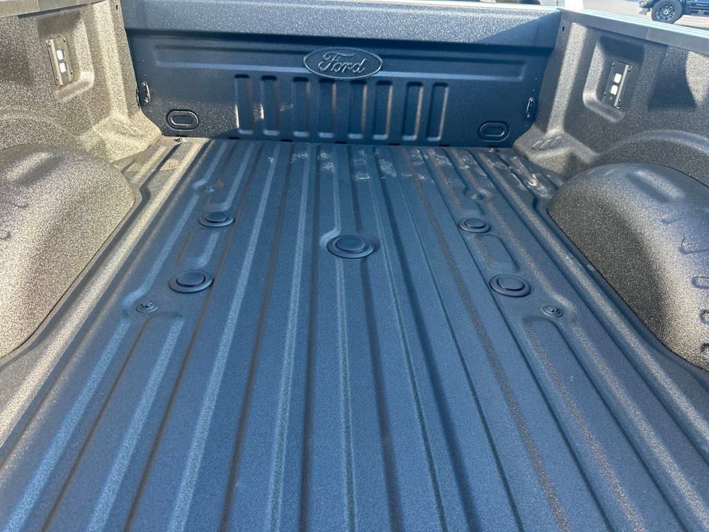 New 2025 Ford F350 Lariat w/ Lariat Ultimate Package image 25